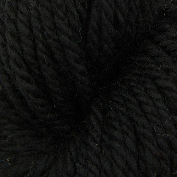 Oxford - VJ Solid Rug Yarn - Black 4 oz. skein (approx. 55 yds)