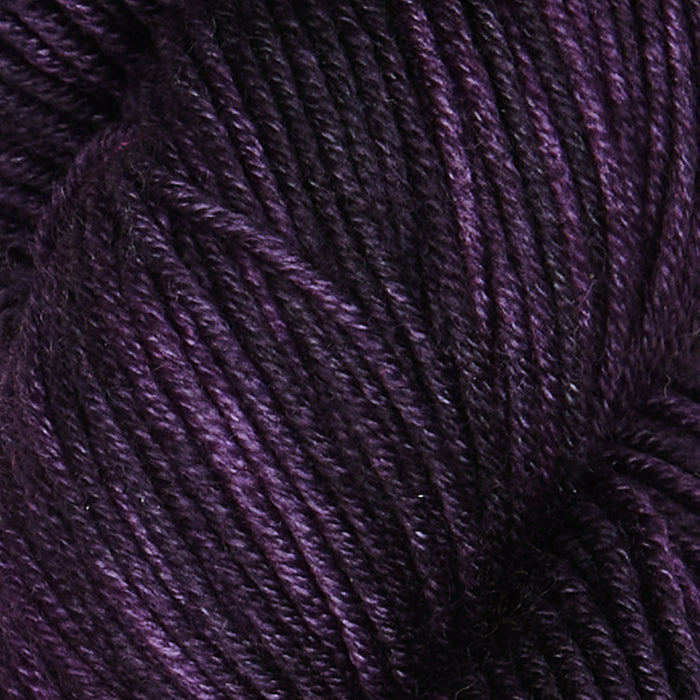Symfonie Hand Dyed Yarns - Viva - Superwash Merino DK - Aubergine