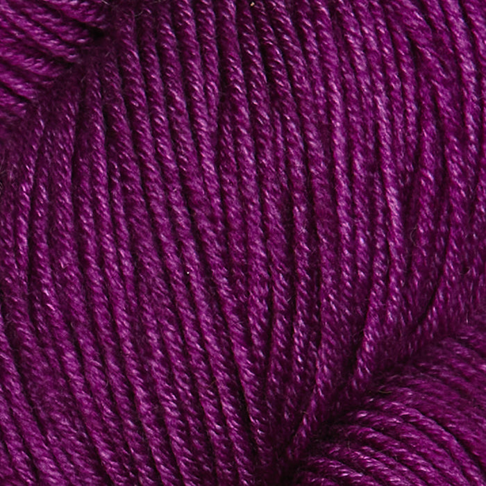 Symfonie Hand Dyed Yarns - Viva - Superwash Merino DK - Purple Fuchsia