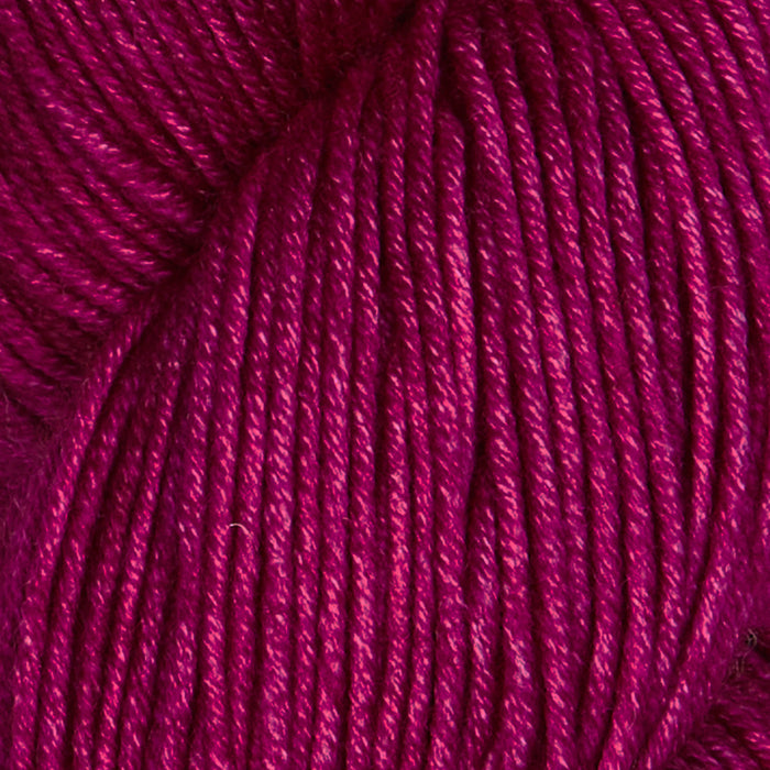Symfonie Hand Dyed Yarns - Viva - Superwash Merino DK - Pink Mauve