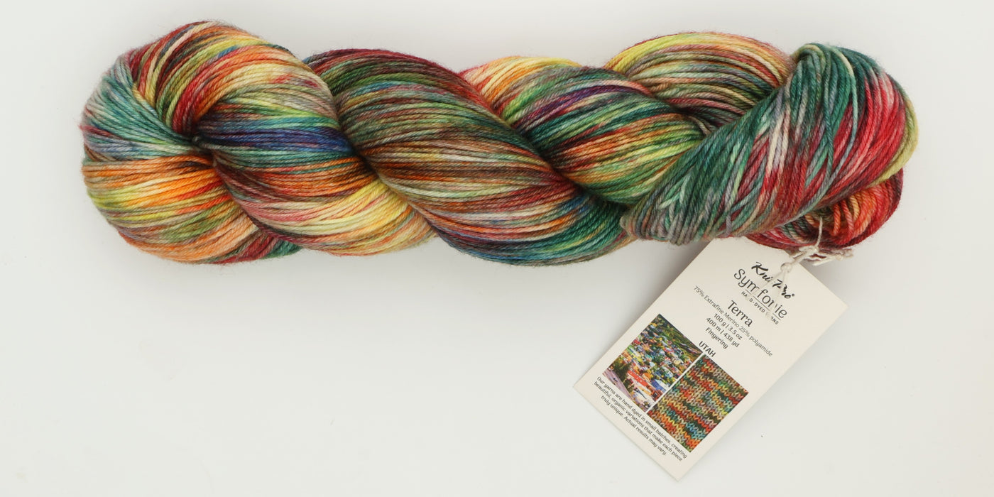Symfonie Hand Dyed Yarns - Terra Variegated (Superwash Merino & Nylon Sock Yarn) - Utah (3.5 oz / 438 yds)