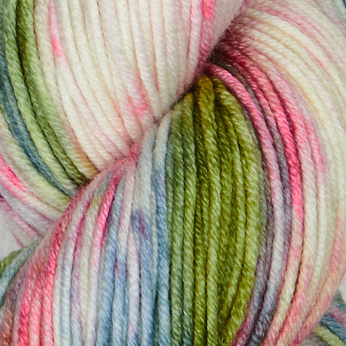 Symfonie Hand Dyed Yarns - Viva Variegated - Superwash Merino DK - Summer Romance