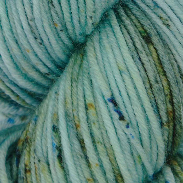 Symfonie Hand Dyed Yarns - Viva Variegated - Superwash Merino DK - Mint Sky