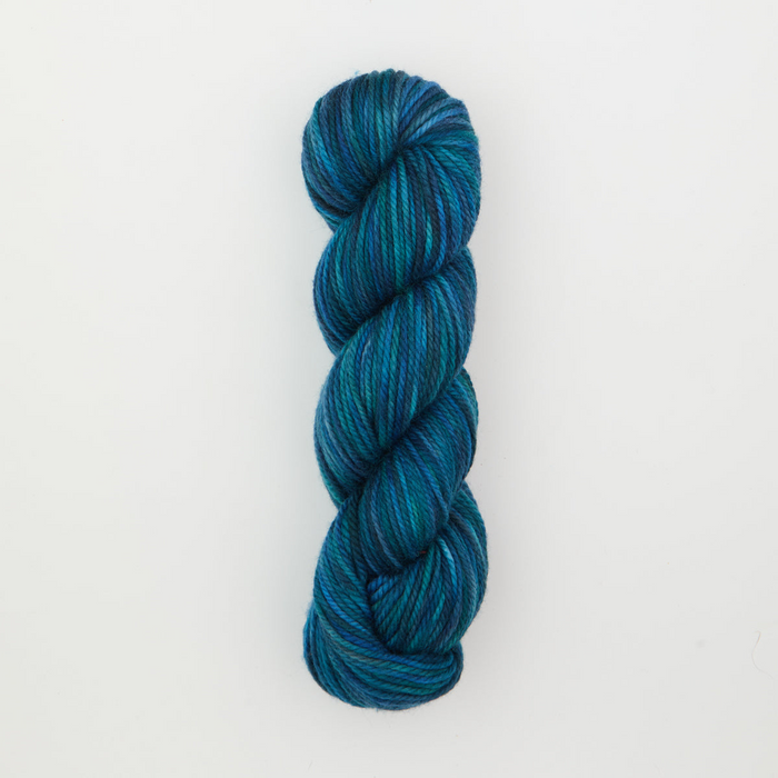 Oxford - VJ Variegated Worsted Yarn - Deep Sea 4 oz. skein (approx. 131 yds)