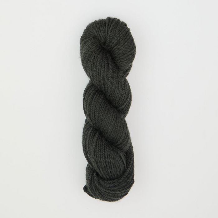 Oxford - VJ Solid Worsted Yarn - Cast Iron 4 oz. skein (approx. 131 yds)