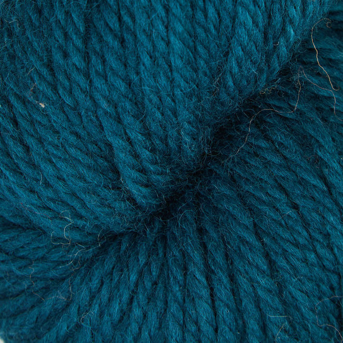 Oxford - VJ Solid Worsted Yarn - Opening Night 4 oz. skein (approx. 131 yds)